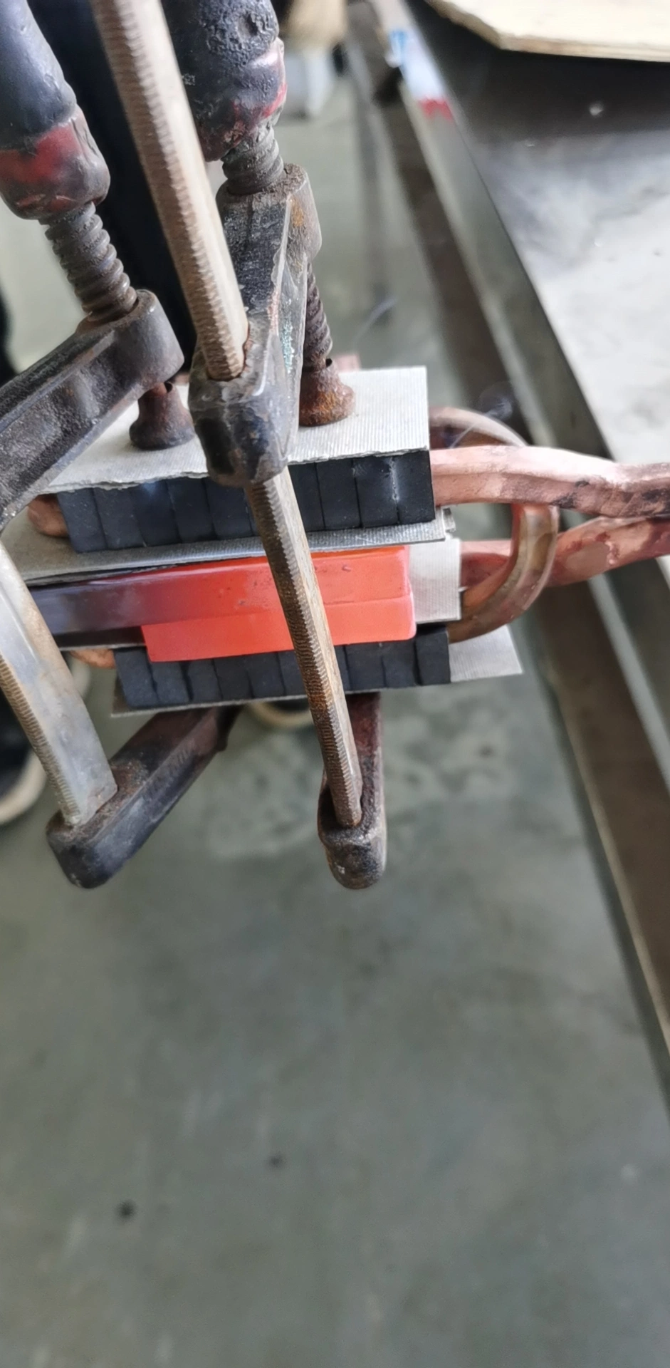 IGBT + DSP + CE Protable m&aacute;y sưởi cảm ứng với tấm kim loại 5