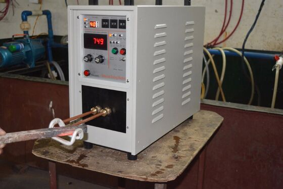 Máy sưởi cảm ứng tần số cao (HF-15A/15AB)